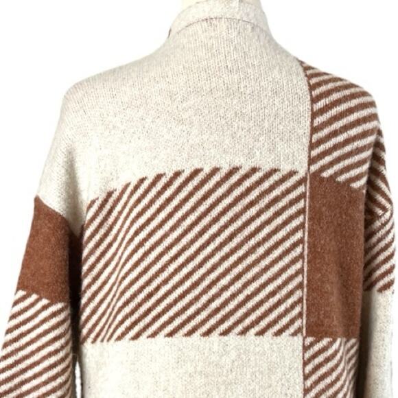 Entro Cardigan Sweater Open Front Fuzzy Long Length Cream Tan Women’s Size 1X - Picture 8 of 10